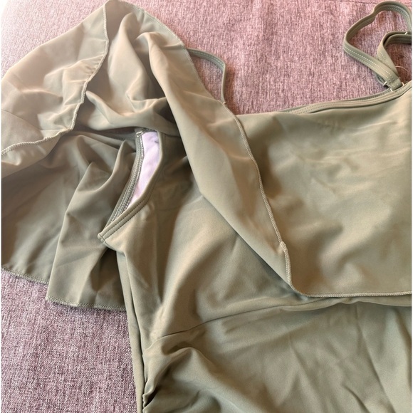 Maternity Swimsuit Flounced One Piece Bathing Suit Off-Shoulder - Picture 5 of 7